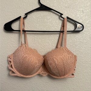 PINK Elegant Lace Push-Up Bra in Blush